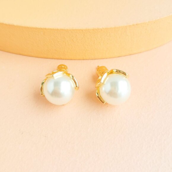 Alicia Bonnie - Ashton Pearl Gold Stud Earrings - NEW - Picture 2 of 4